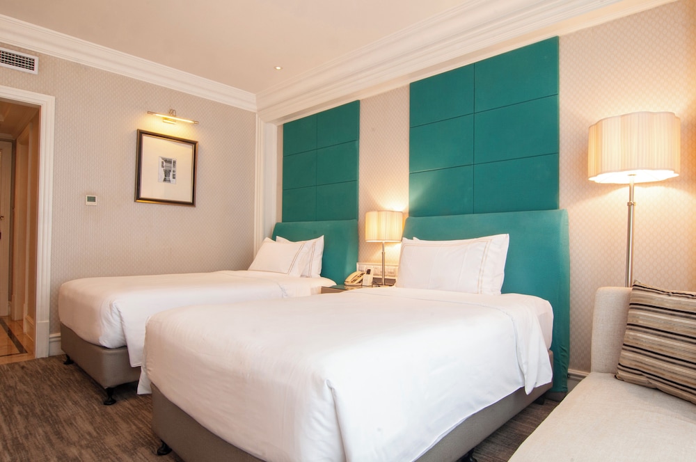 Royal Grace Hotel 18/49