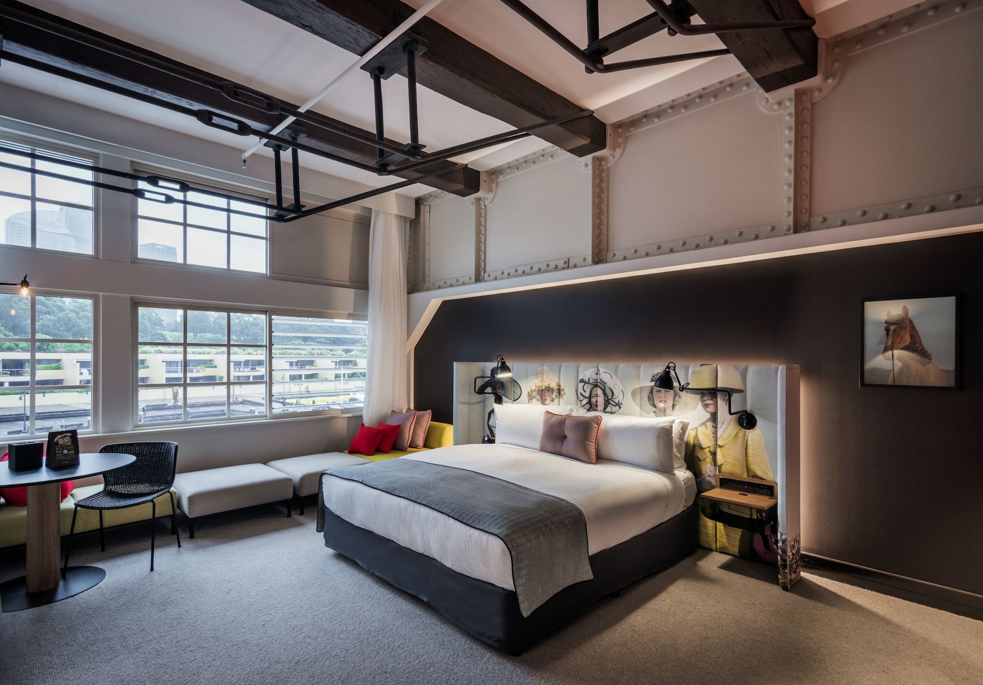 Cityvoo, King Bed