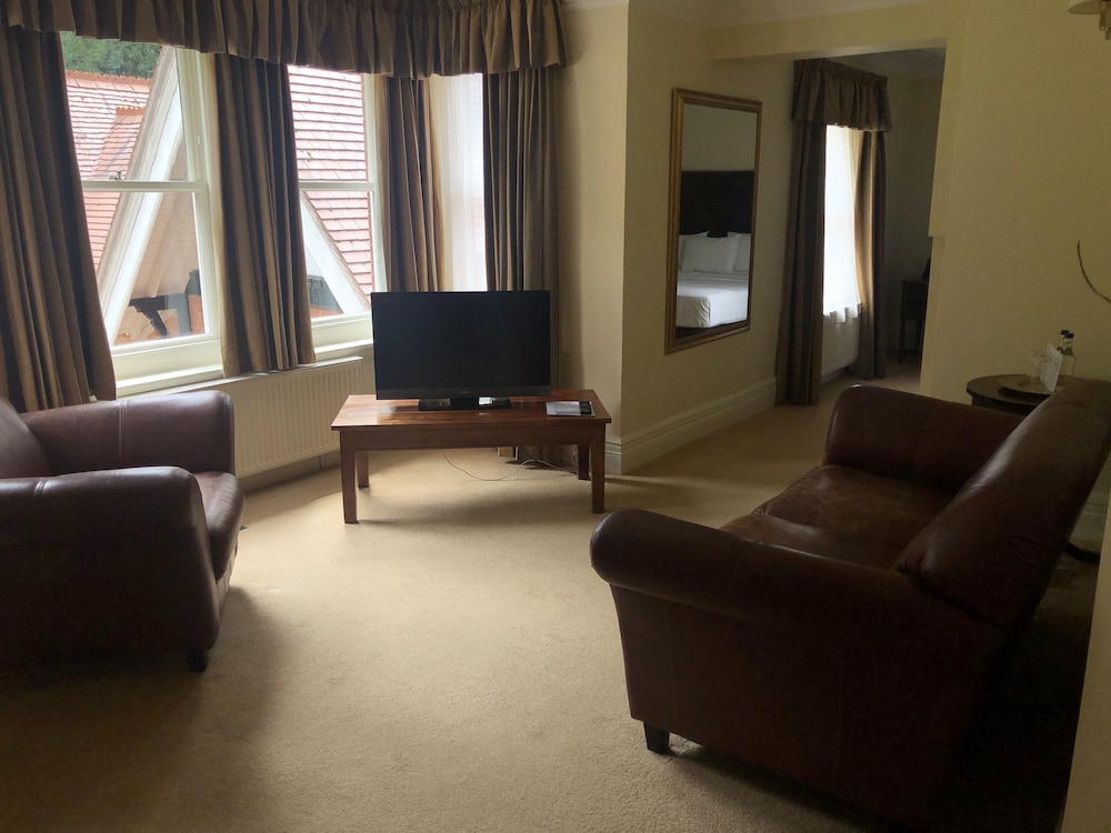 The Dower House Hotel 22/50