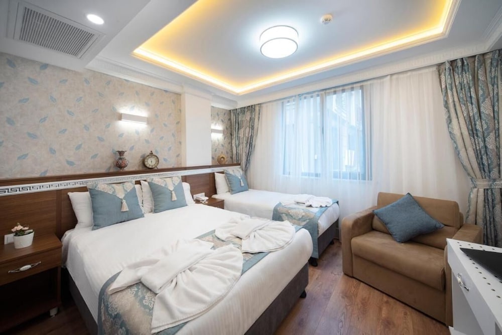 Lika Hotel 32/50