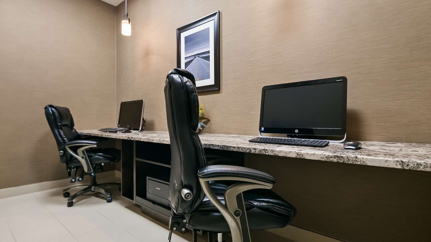 Best Western Plus Okotoks Inn and Suites 8/11