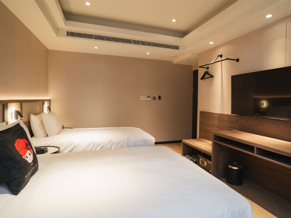 Royal Rose Hotel Zhongshan 14/44