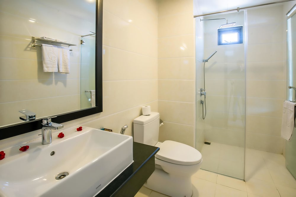 Ocean Haven Hotel 62/67