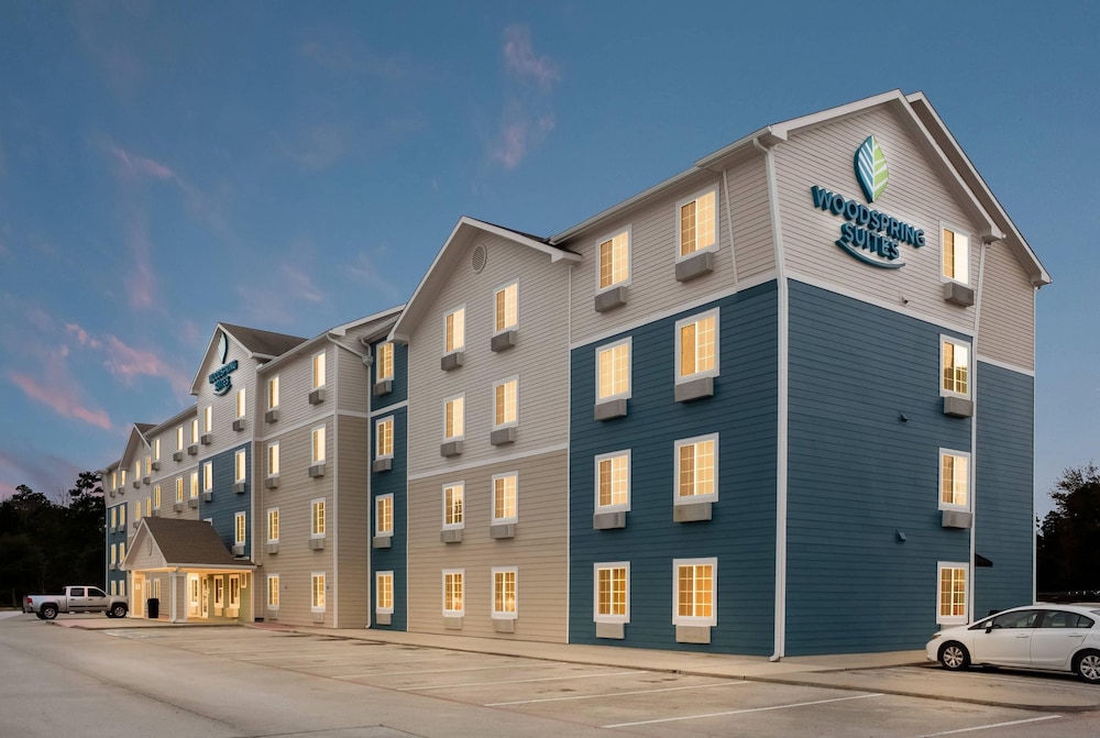 WoodSpring Suites Conroe 3/32