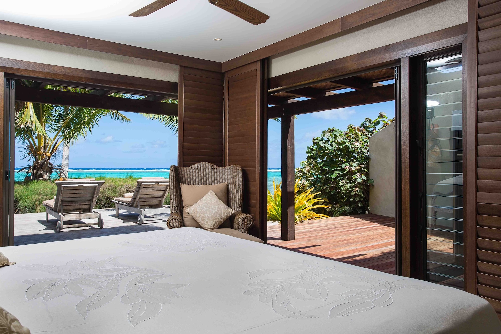 PRESIDENTIAL, VILLA, 3 KING BEDS, SINGLE BED, BEACH FRONT