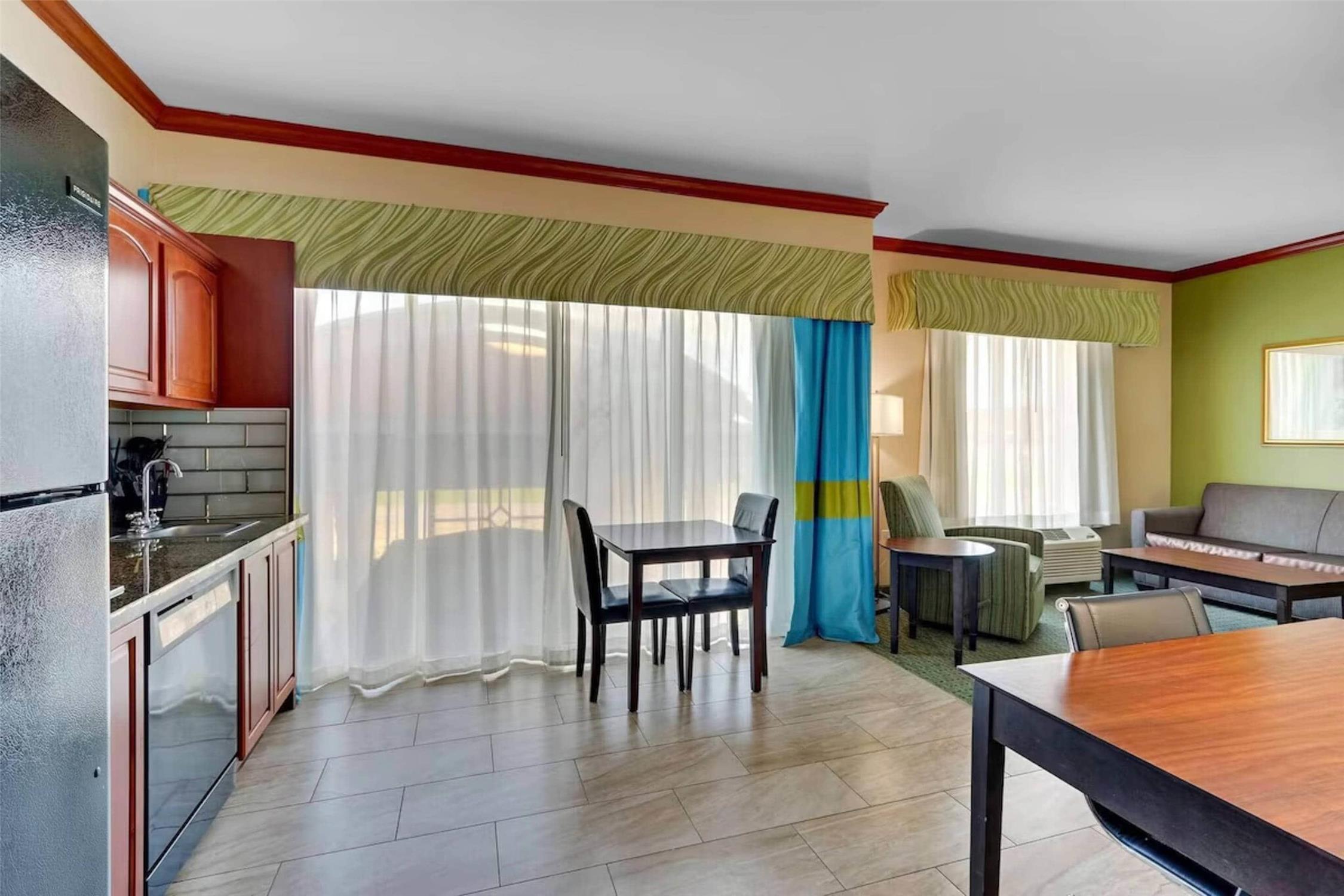 Comfort Inn & Suites Waco Woodway 27/34