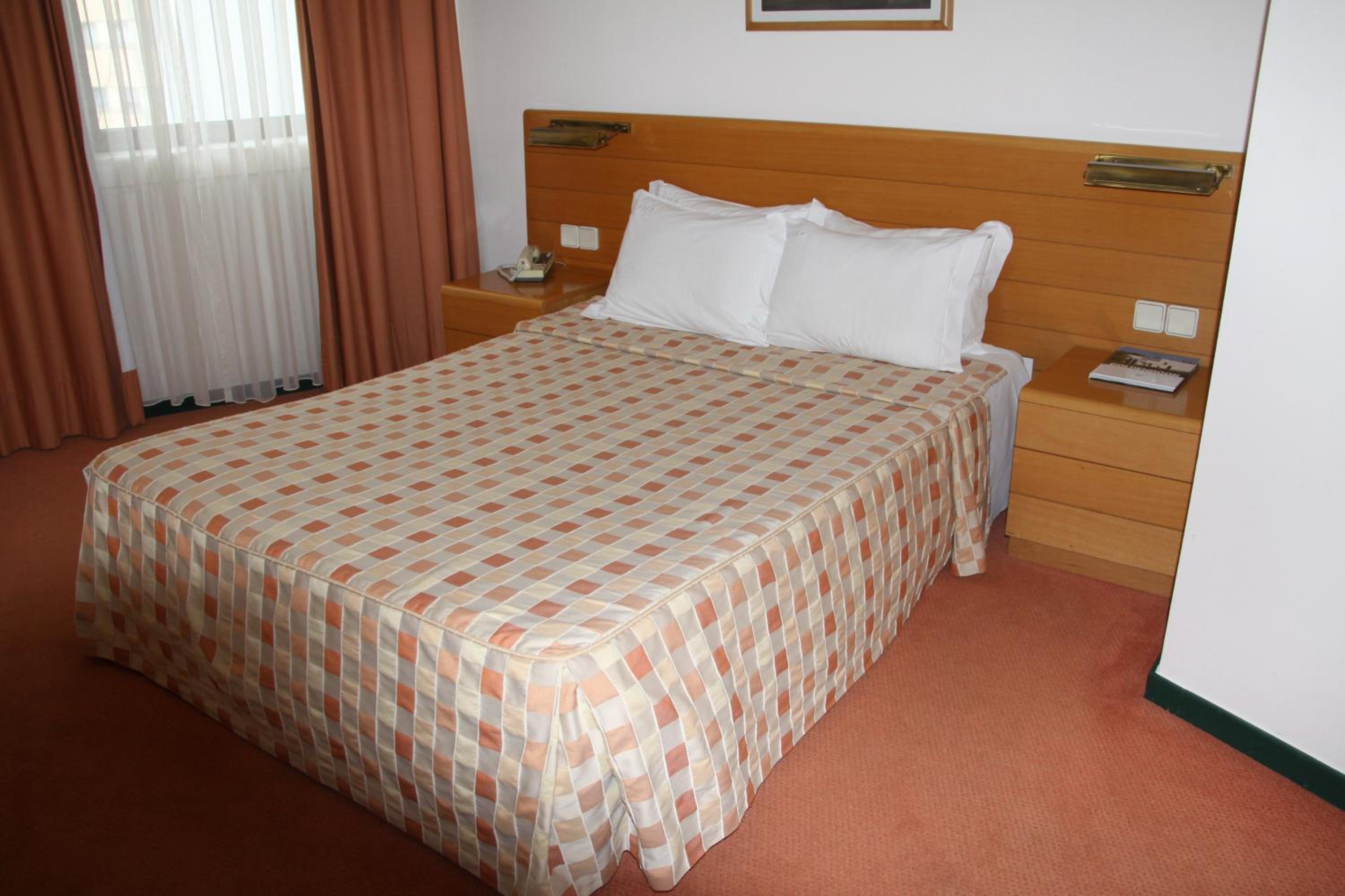 Hotel Douro 8/27
