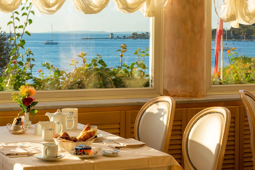 Corfu Palace Hotel 40/66