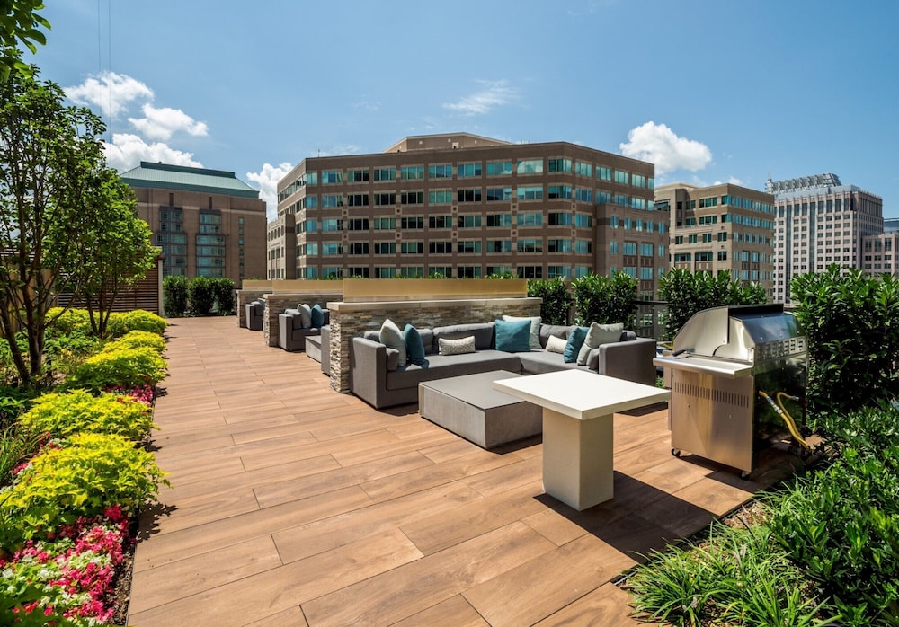 Global Luxury Suites at Reston Town Center 72/75