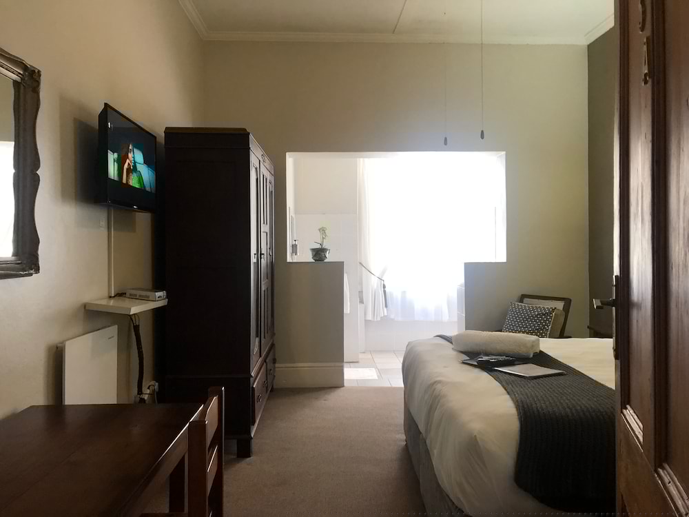 Selborne Bed And Breakfast 19/50