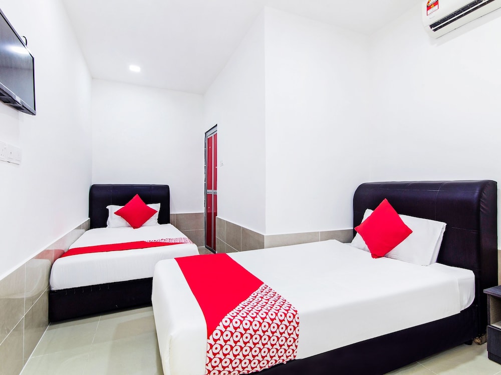 Super OYO 414 Adiff Palace Hotel 14/34