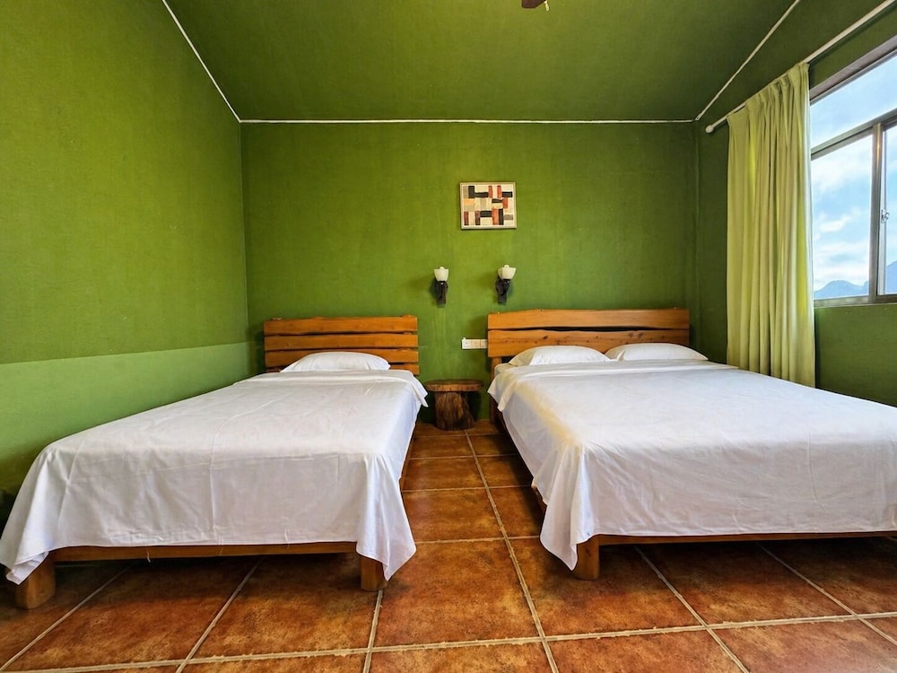 Yangshuo Eden Yha 8/44