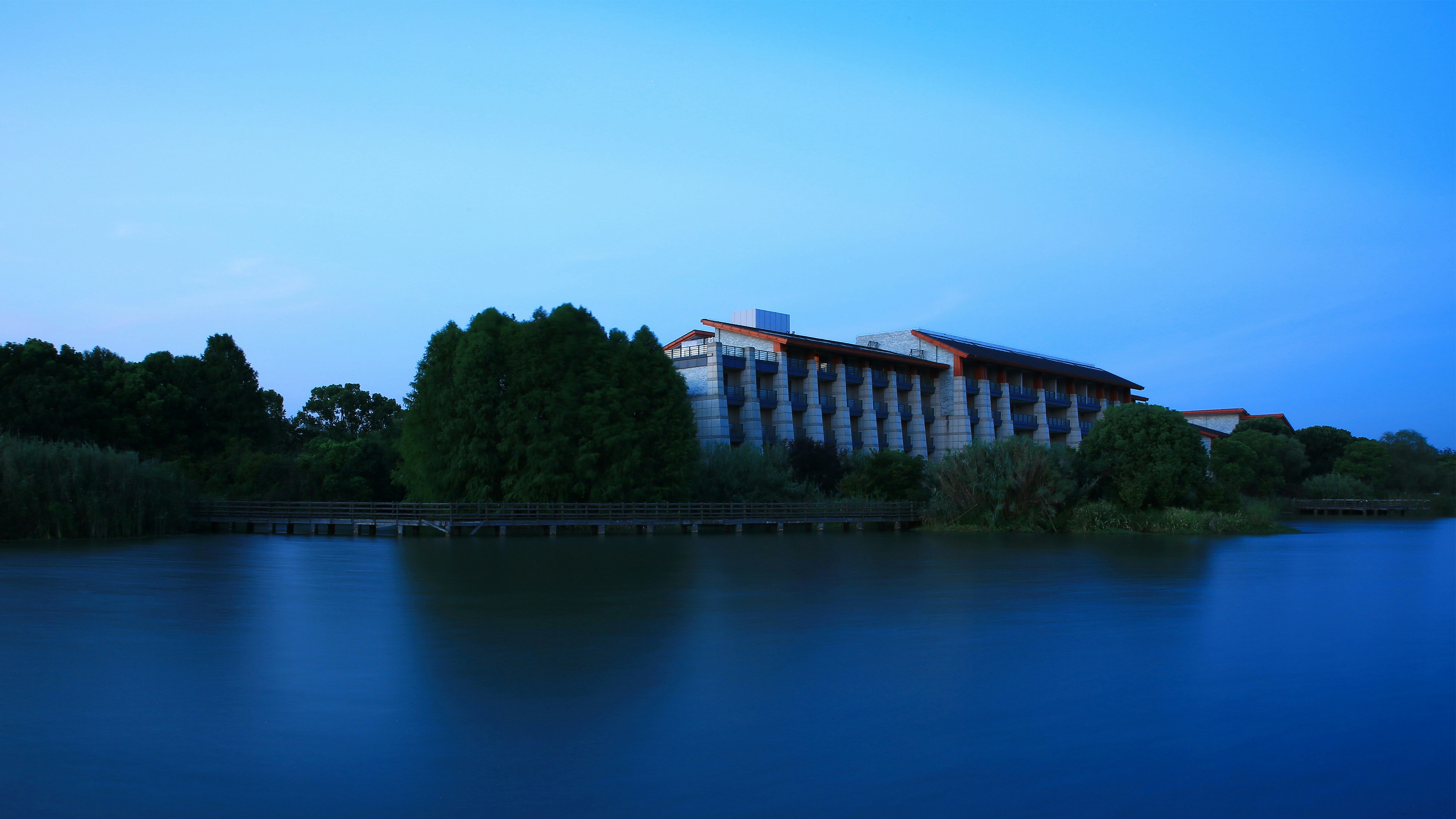 HOLIDAY INN KUNSHAN HUAQIAO 47/50