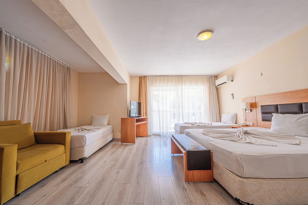 Begonville Hotel 13/50