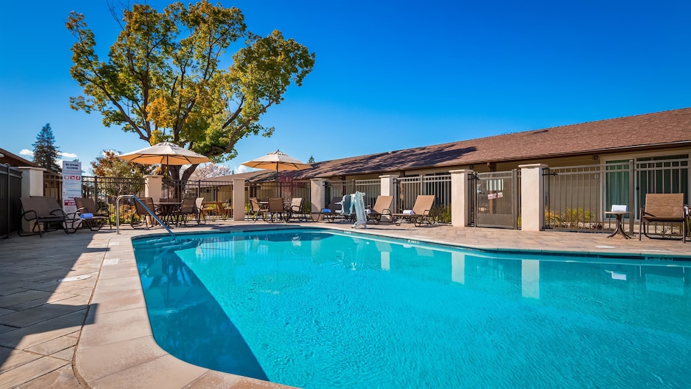 Best Western Garden Inn 3/35
