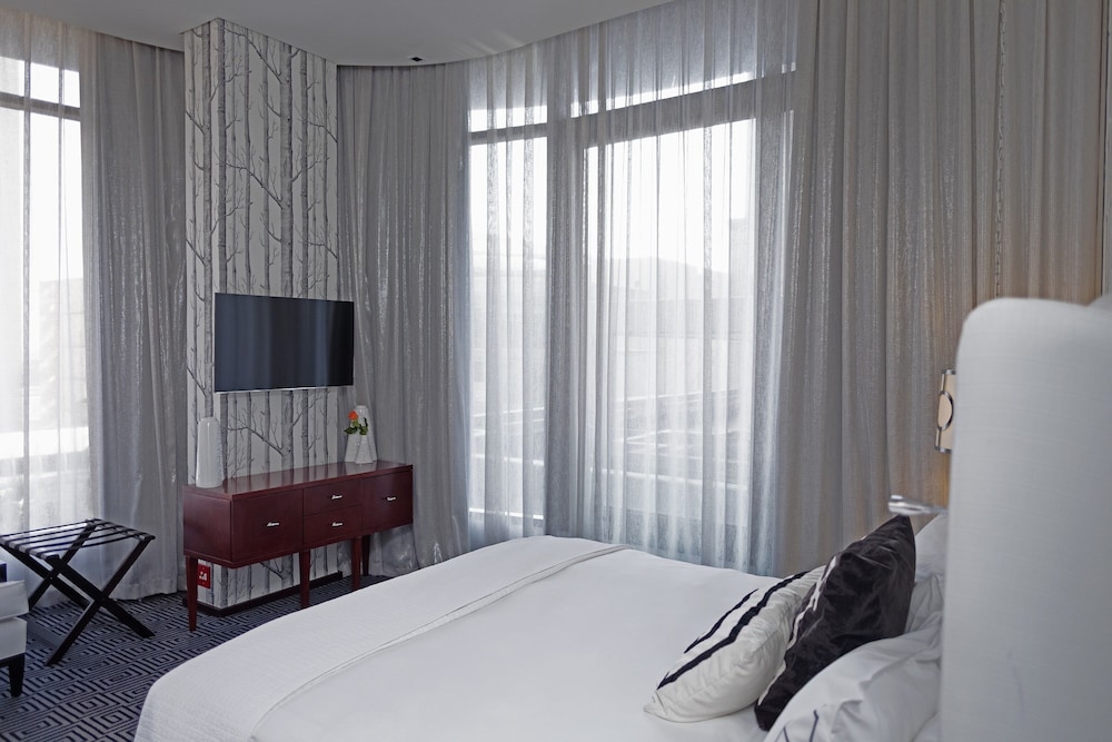 Davinci Hotel And Suites On Nelson Mandela Square 19/67