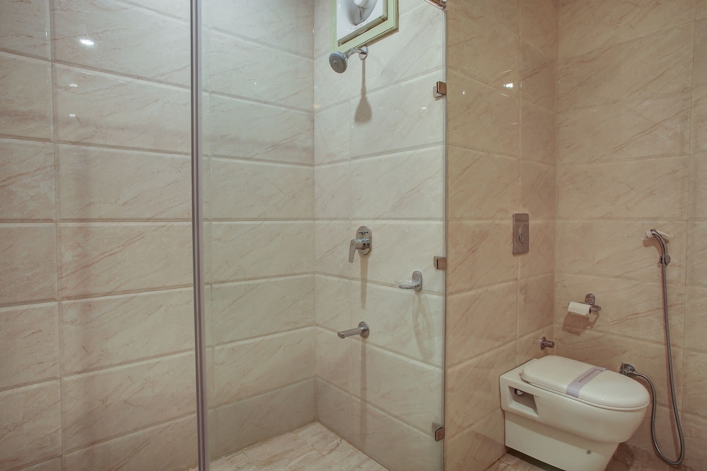 Hotel The Royal Krishna 43/47