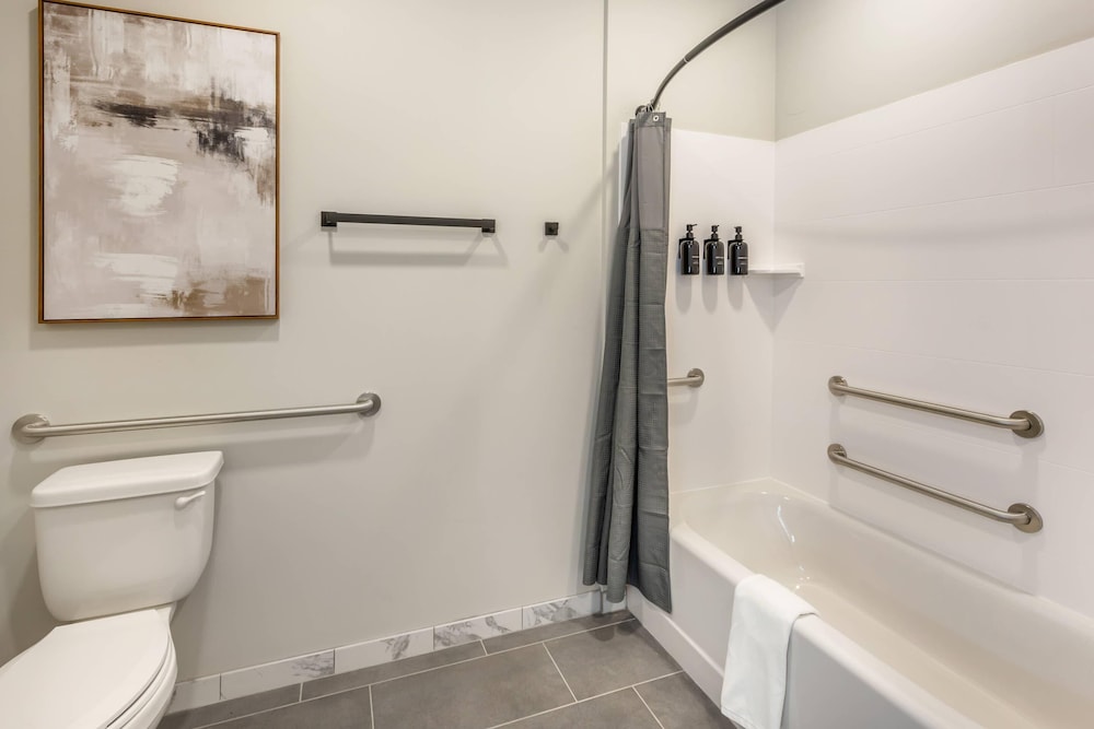 The Valor, Ascend Hotel Collection 50/55