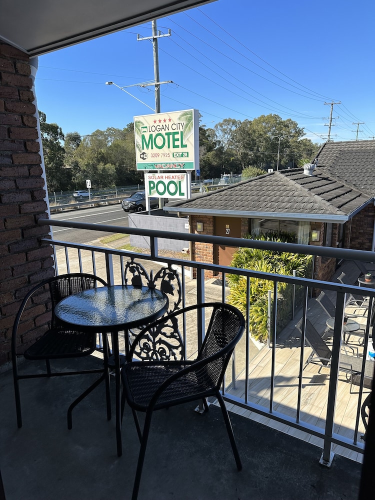 Logan City Motor Inn 51/67