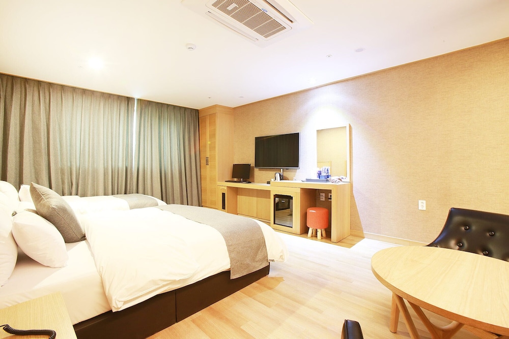 Hotel Golden Hill 27/65