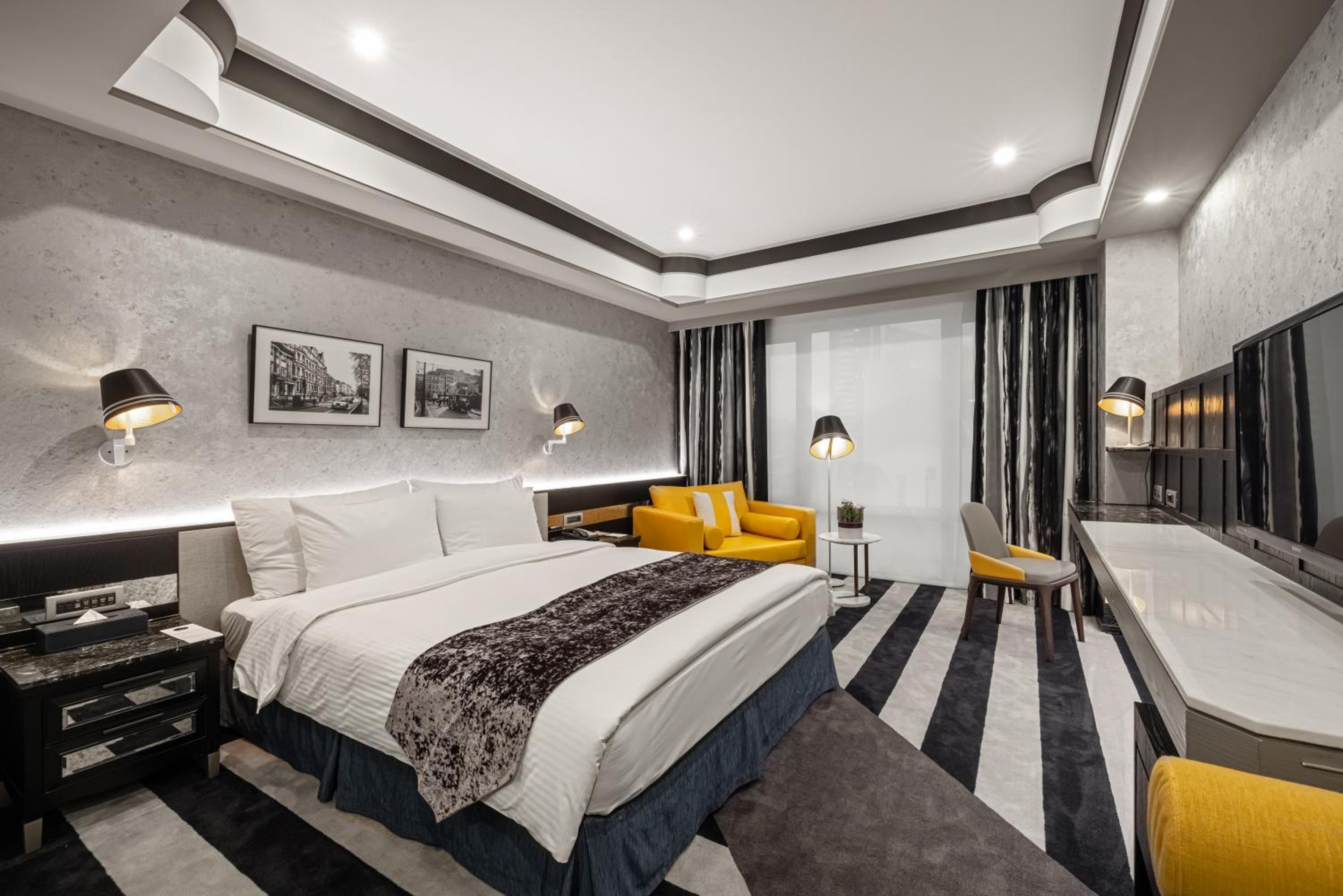 Fashion, Double Bed
