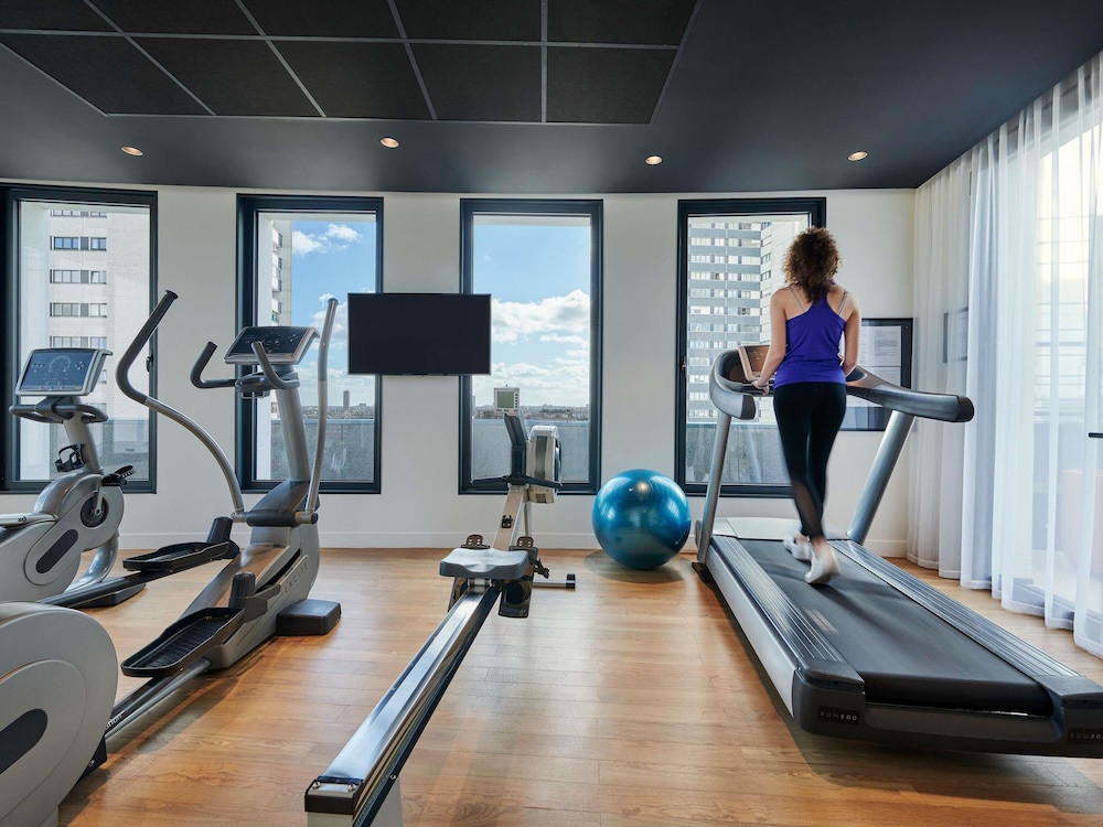 Mercure Paris La Defense 36/66