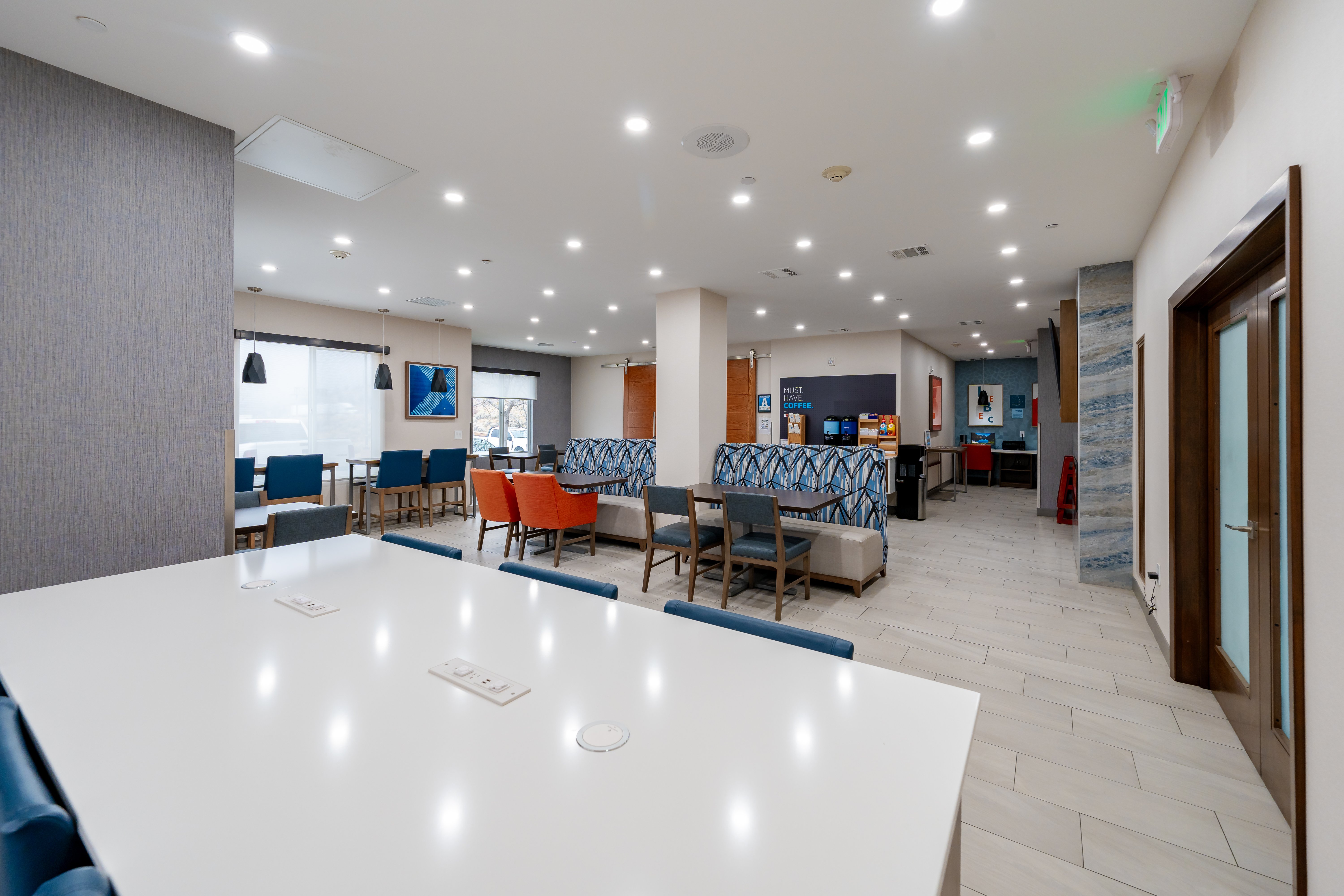 Holiday Inn Express Hotel & Suites Frazier Park 47/67
