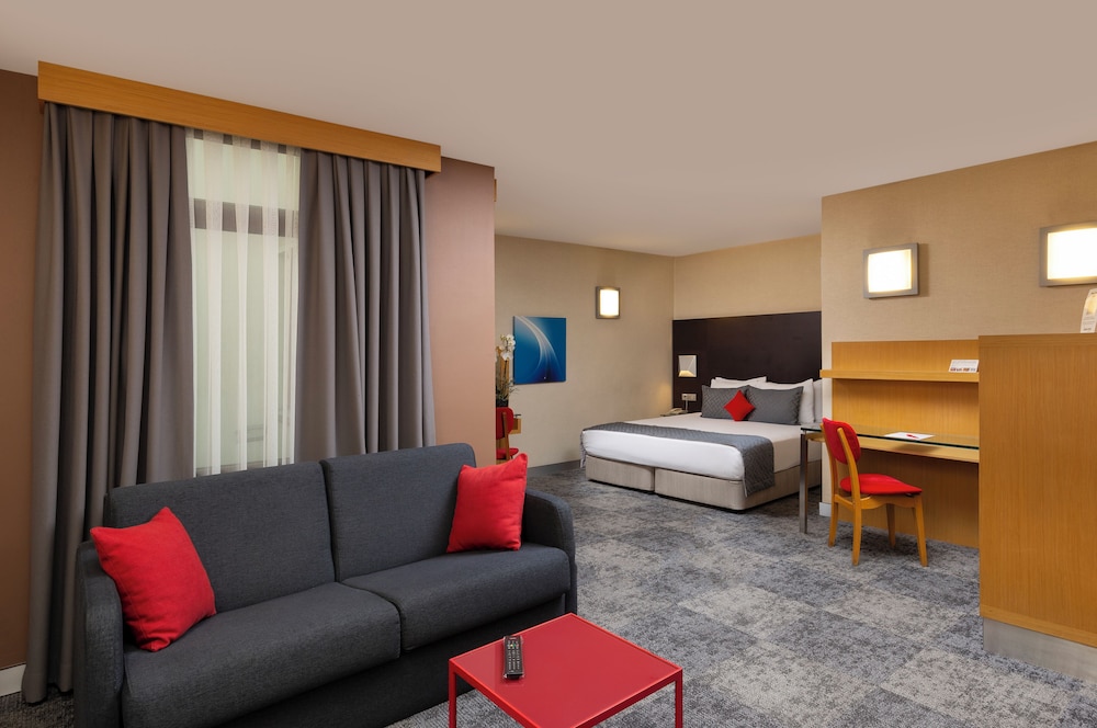 Nippon Hotel 38/55