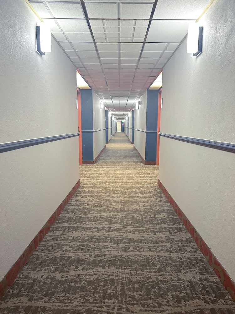 Quality Inn & Suites Fort Collins East 50/58