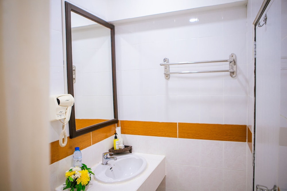 Pakse Hotel 42/49