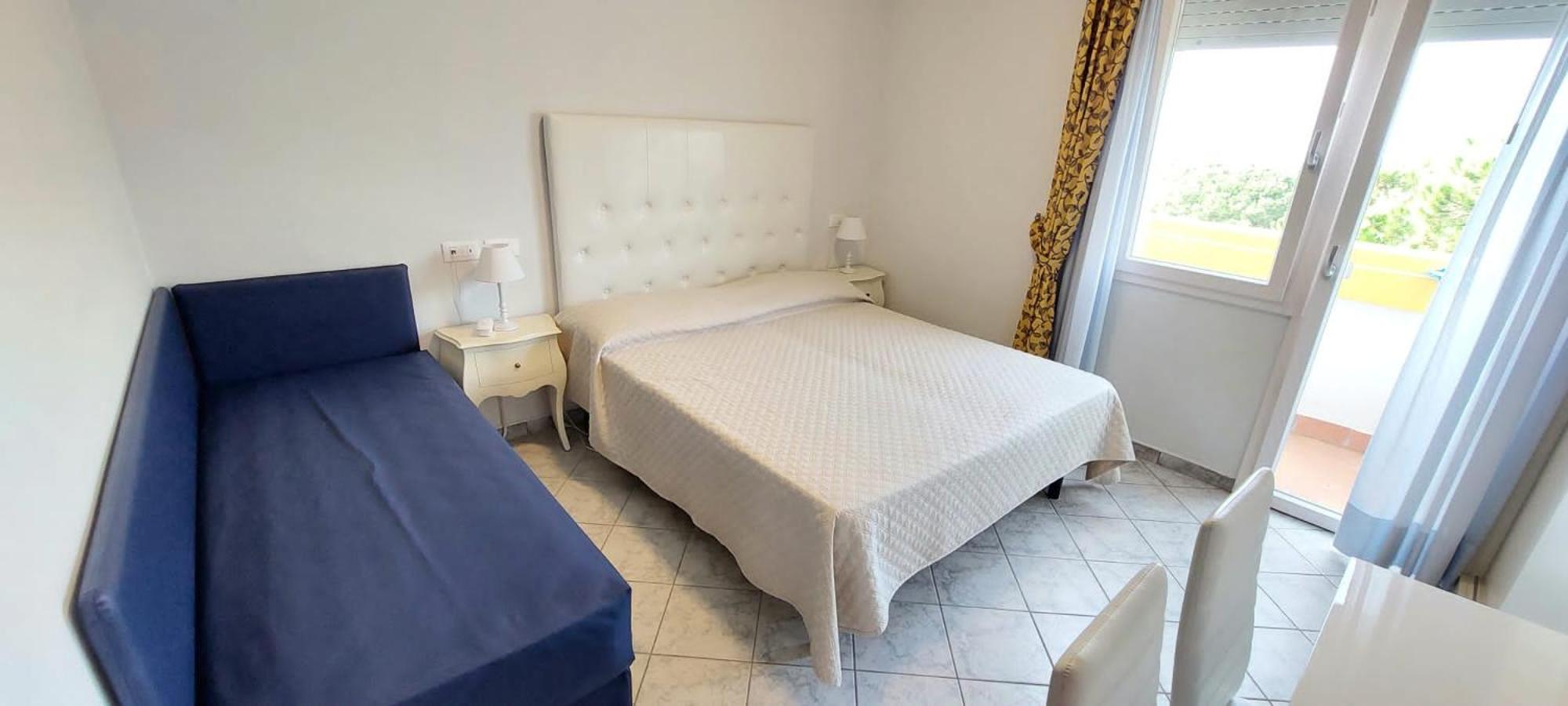 غرفة بسرير مزدوج أو سريرين منفصلين، Hotel Vina Del Mar Pineta 3/8