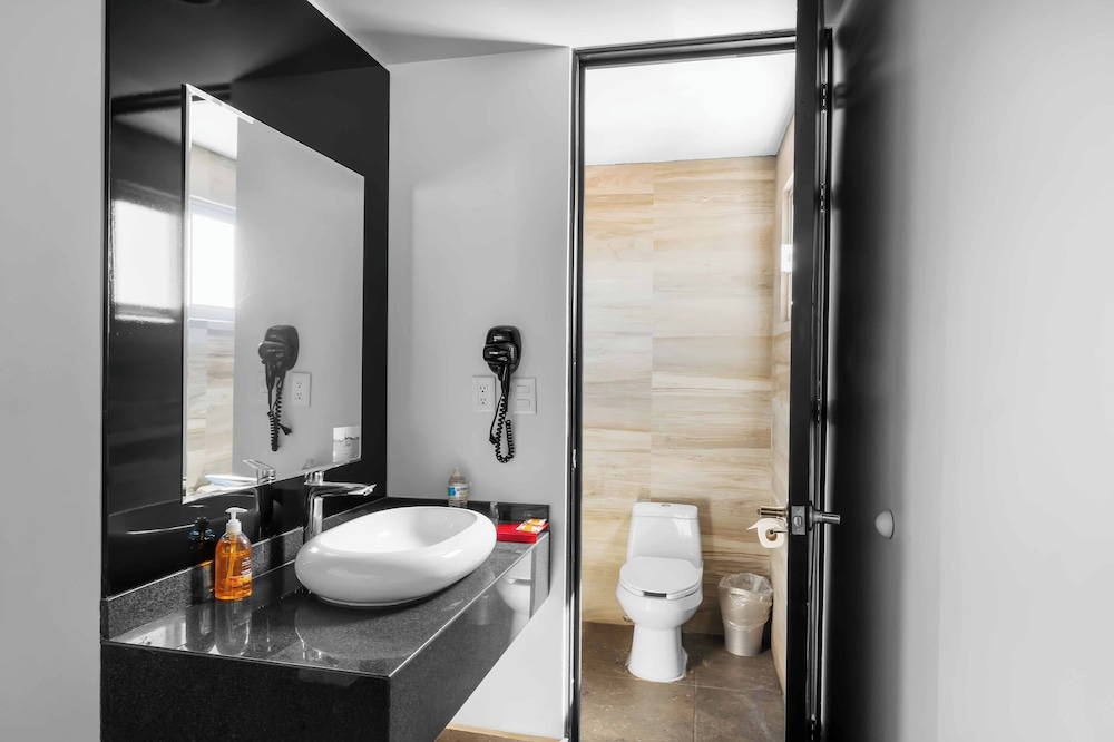 Homesuites Malecon 51/56