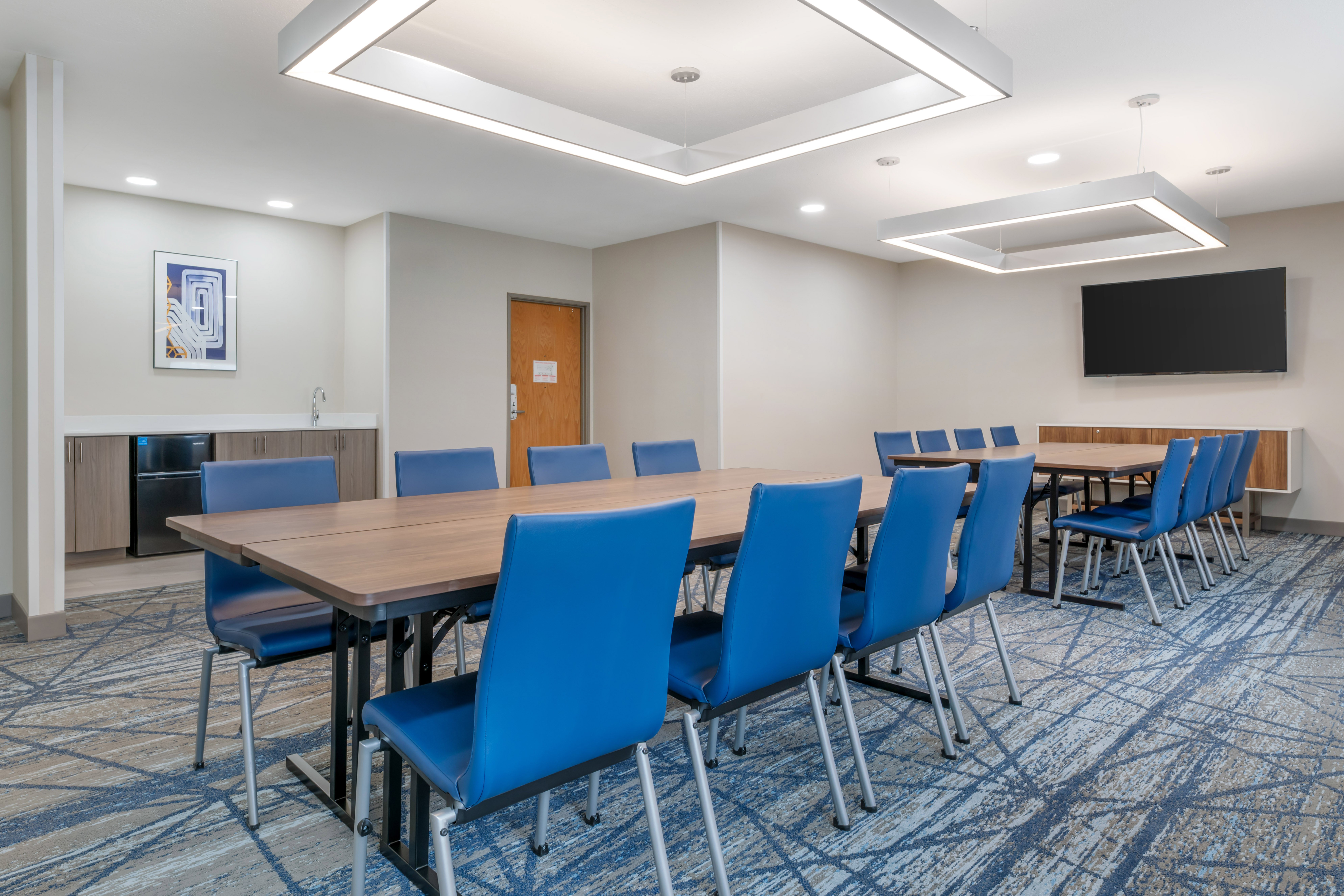 Holiday Inn Express Deforest Madison Area, an IHG Hotel 59/65