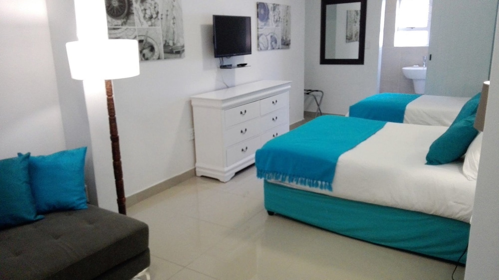 Saldanha Bay Lodge 21/32