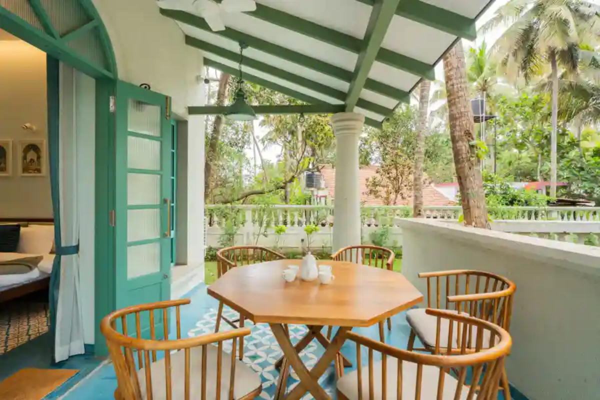 ELIVAAS Villa Frienders 5 BHK Villa With Pvt Pool & Lift Near Popular Beaches 12/12