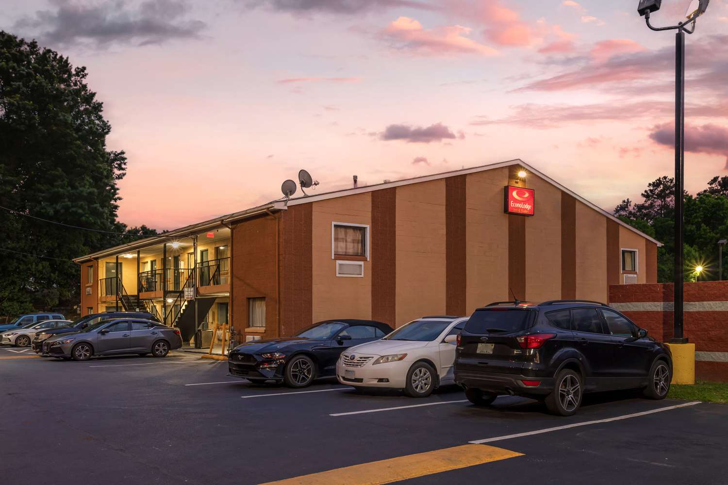 Econo Lodge Inn & Suites Virginia Beach - Norfolk 13/15