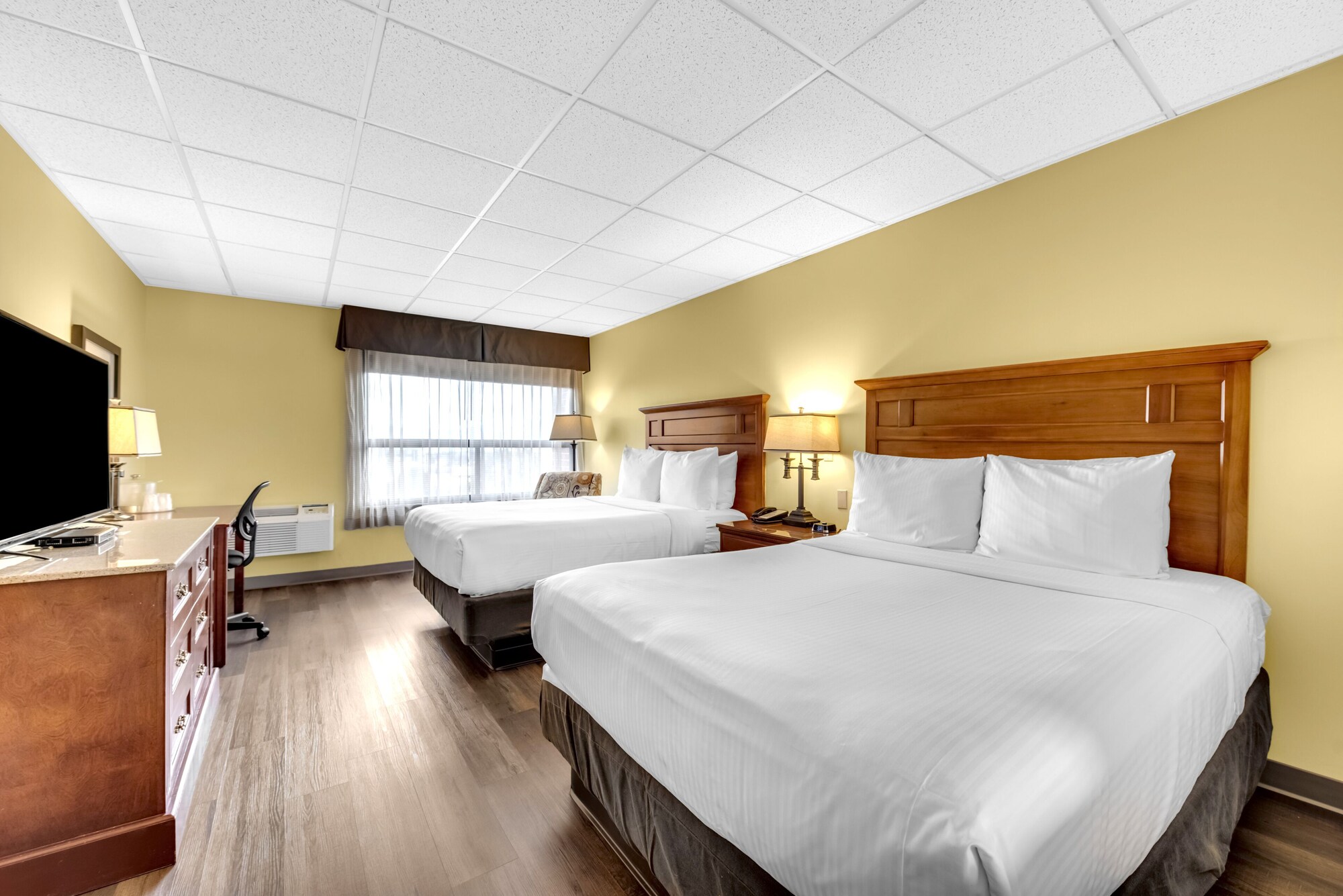 ROOM, 2 QUEEN BEDS, PET FRIENDLY