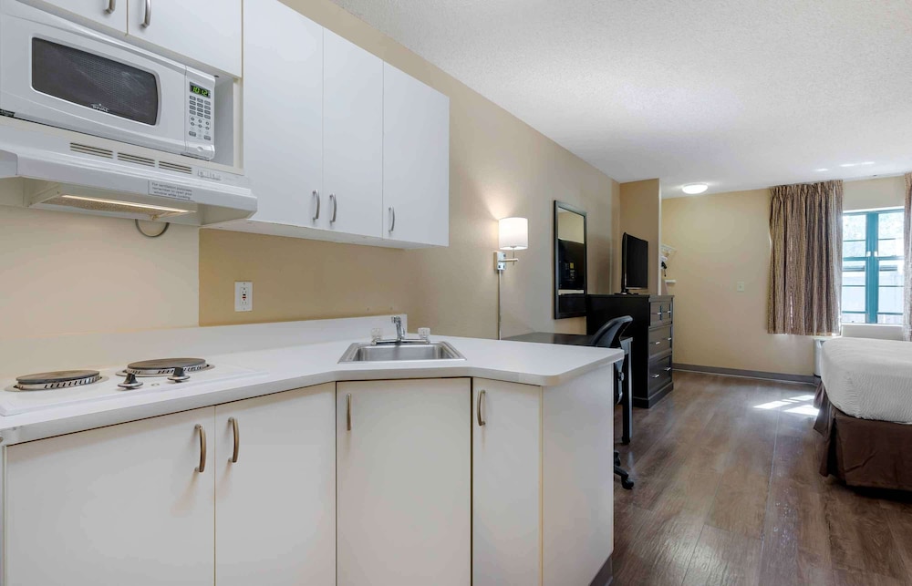Extended Stay America Pleasant Hill - Buskirk Avenue 24/46