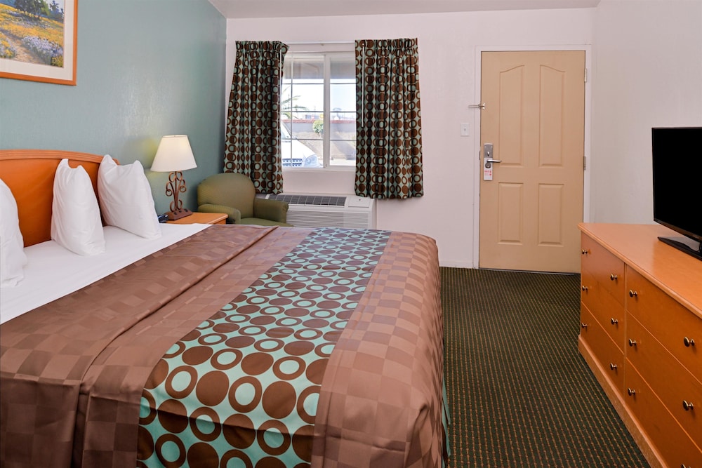 Americas Best Value Inn Los Banos 14/24