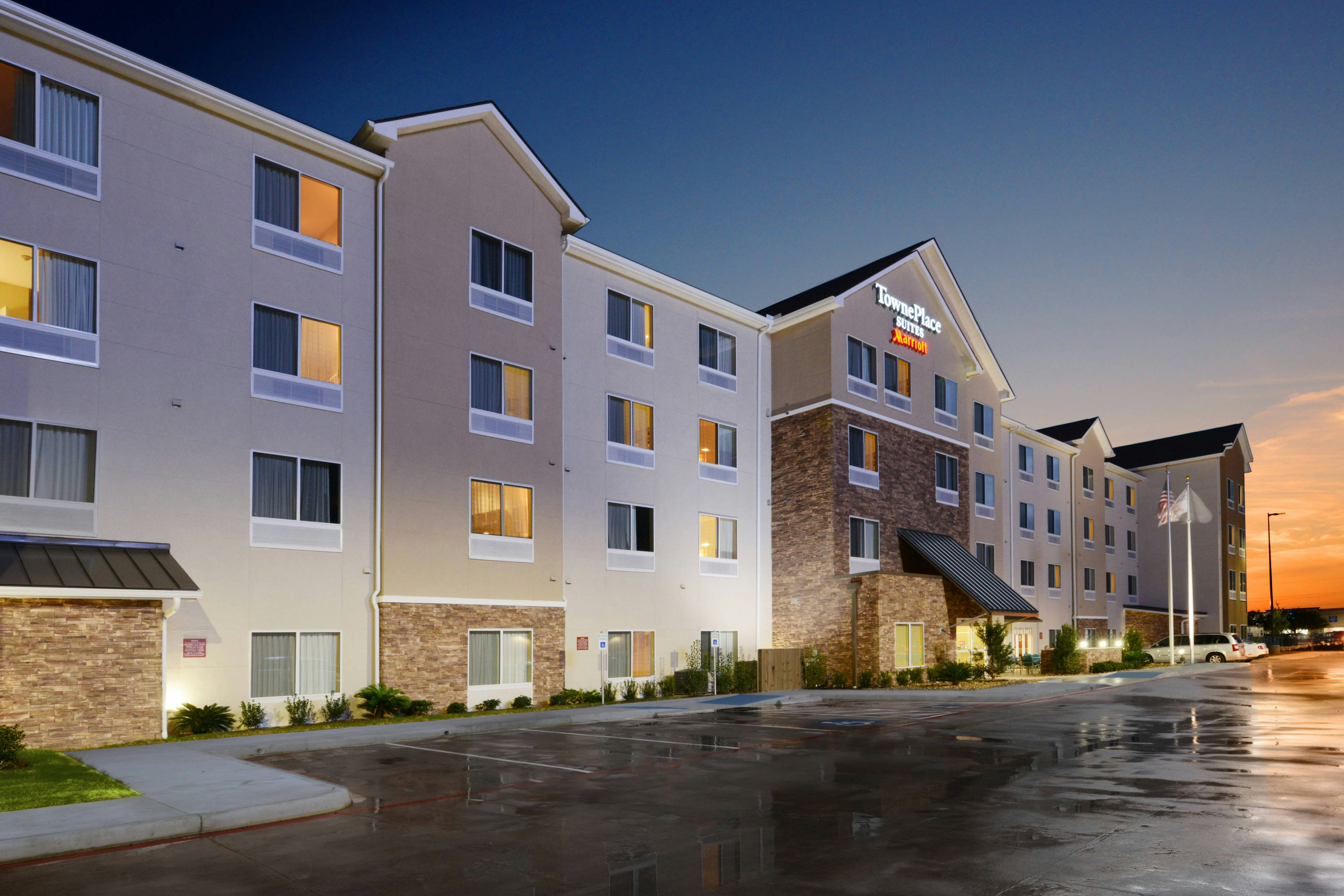 Towneplace Suites Houston Galleria Area 32/33