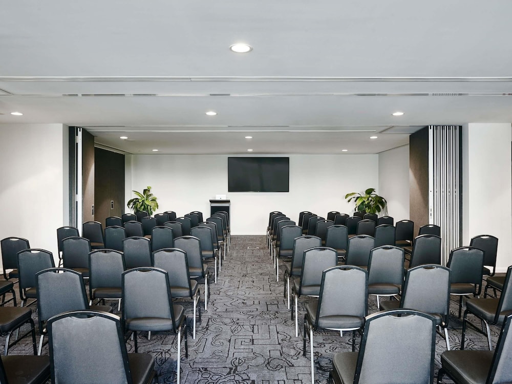 Novotel Geelong 65/74