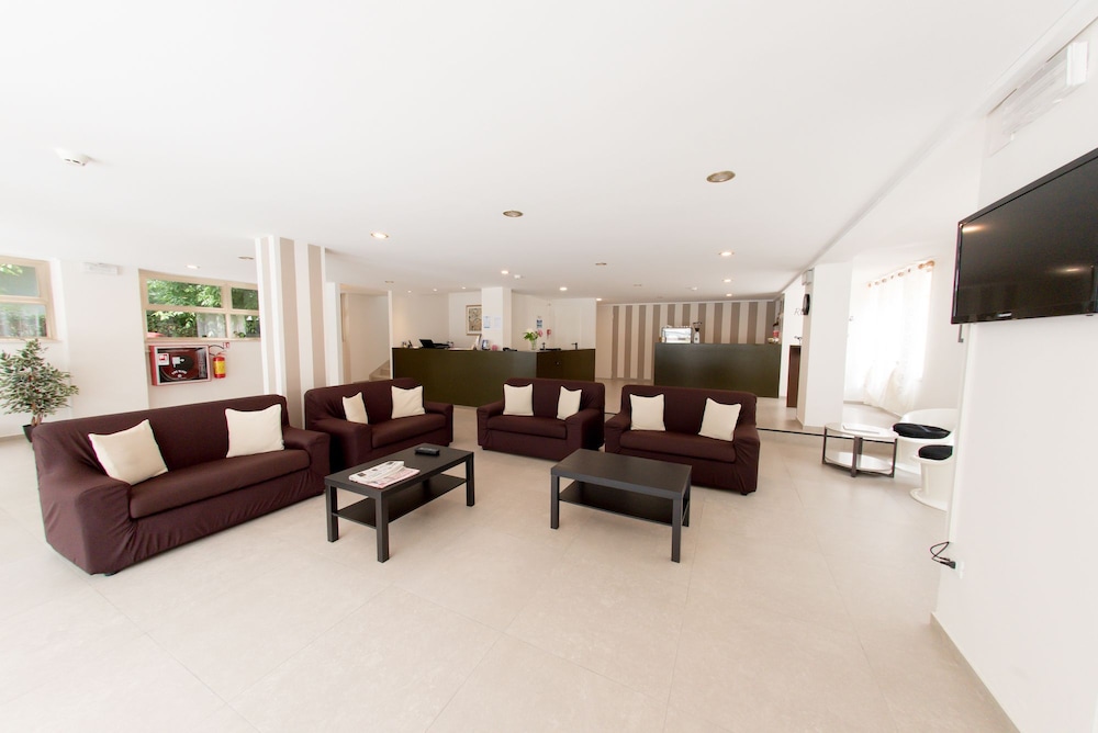 Hotel Carmen 32/50
