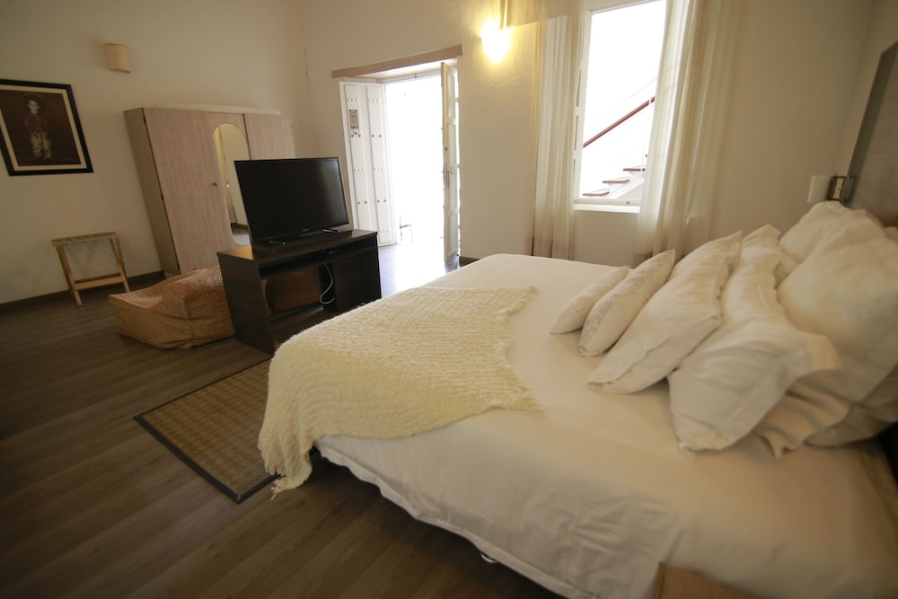 HOTEL BOUTIQUE DON PEPE 18/72