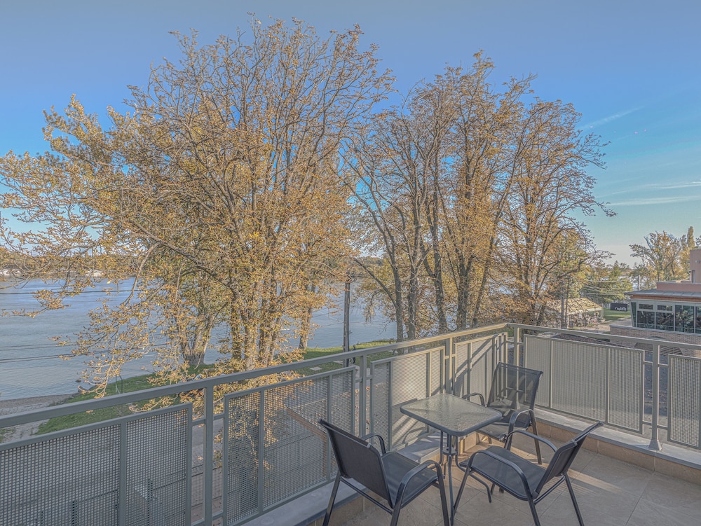 Holiday Beach Budapest Wellness 34/72