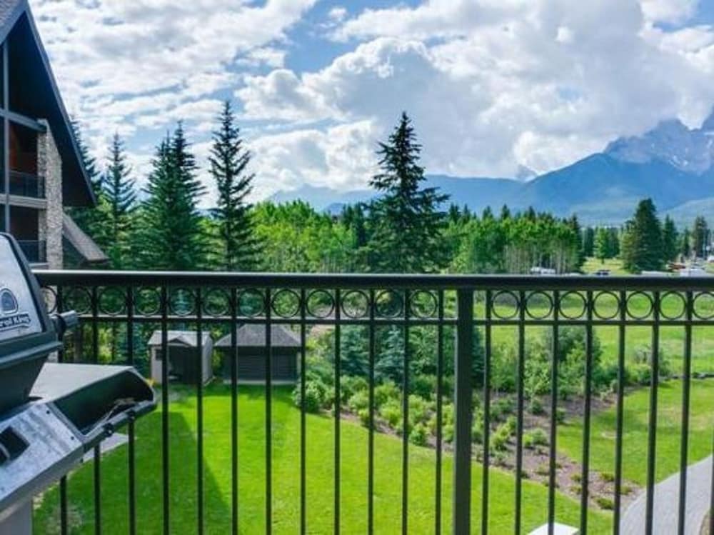 Grande Rockies Resort Bellstar Hotels Resorts 36/66