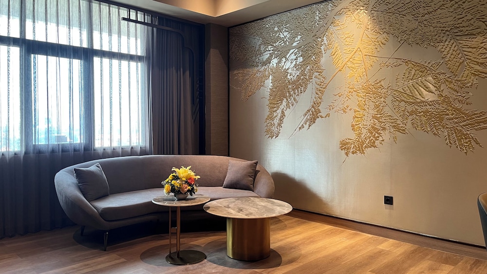 Mercure Surabaya Grand Mirama 50/81