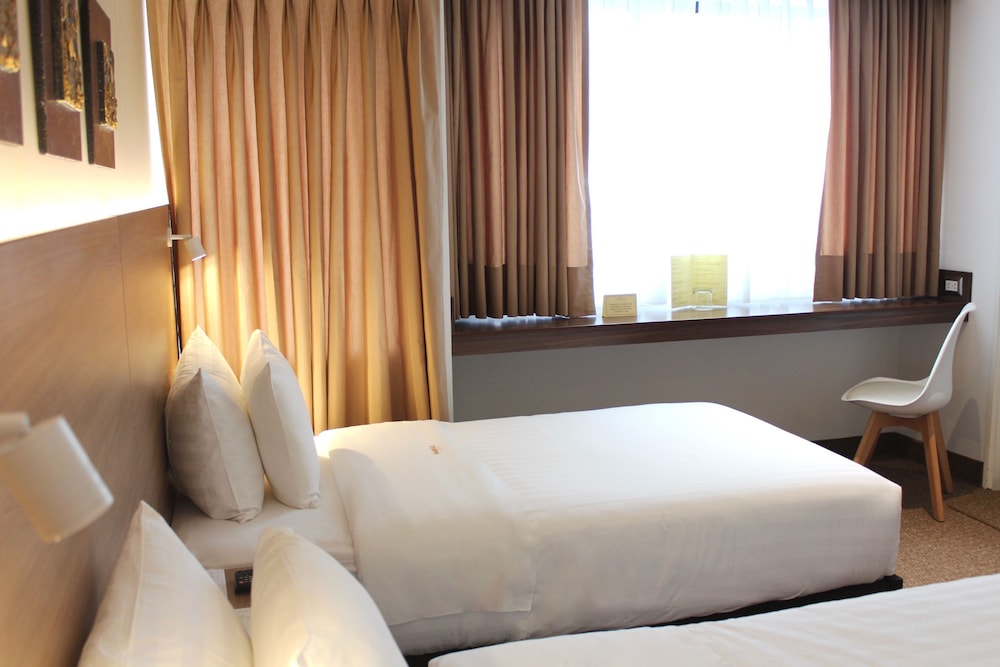 Habitat Hotel 11/39