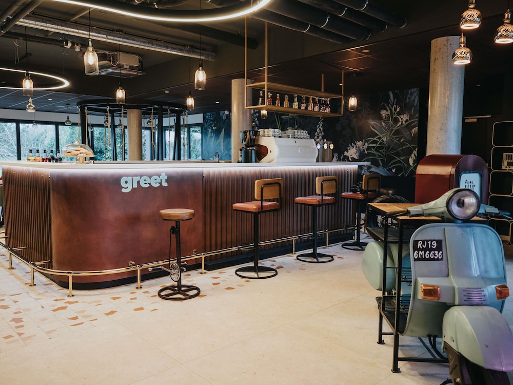 Greet Hotel Brest Aeroport 40/55
