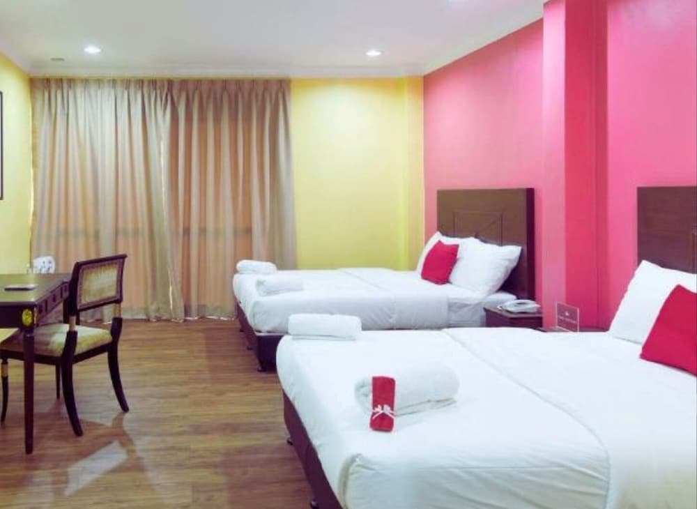 Hotel Sunjoy9 32/63