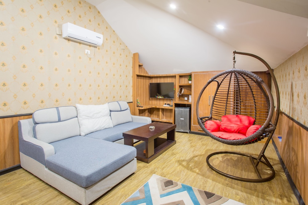 Royal Empire Boutique Hotel 32/47